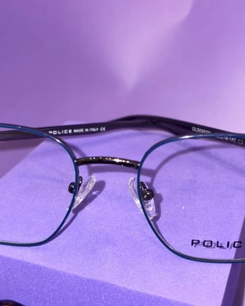 Monture Police, vue de face