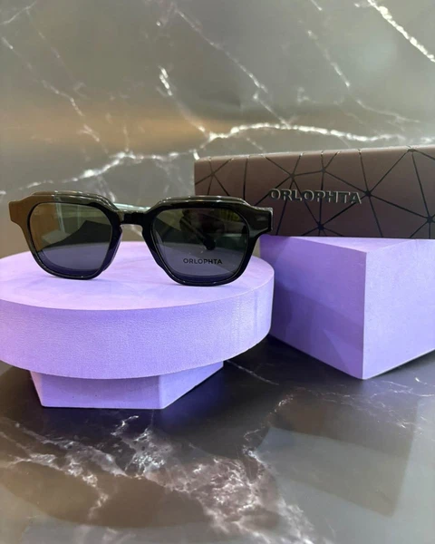 Solaire ORLOPHTA carrée noire, autre angle